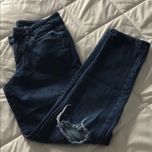 Distressed boyfriend jeans